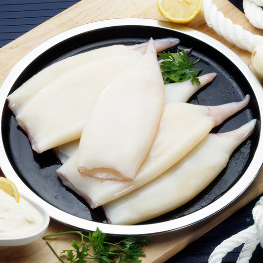 Squid Skinless.10/20 (有头去皮魷鱼) - (20LB)